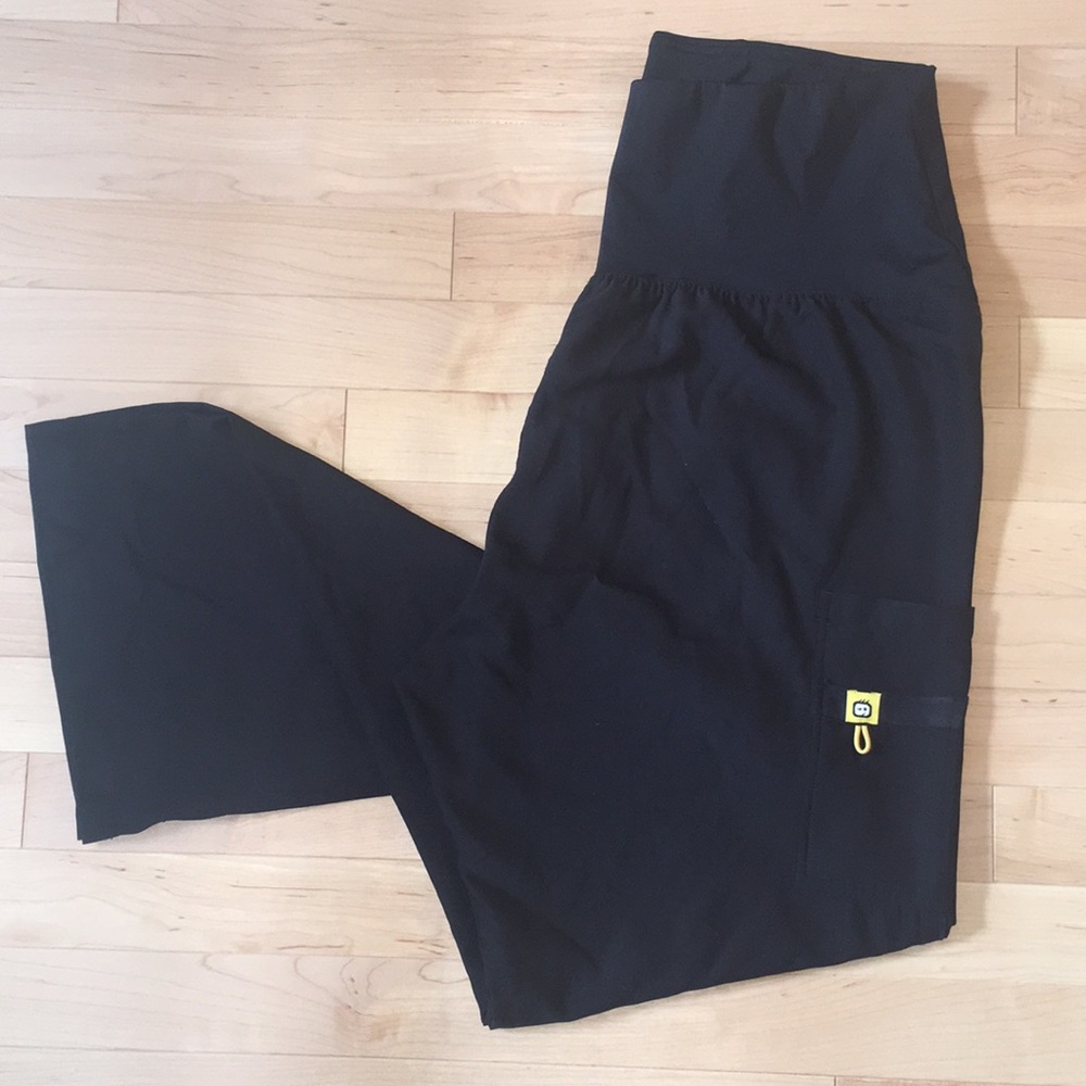 Maternity scrub Bottoms from Wonderwork